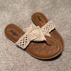 Lucky Brand Women's Tan Crochet Sandals